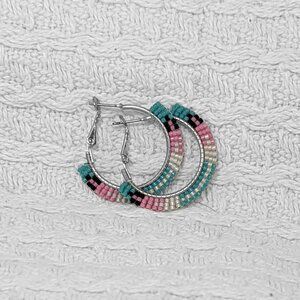 Linked feathers - Hoop Earrings